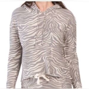 𝅺Chaser hoodie  / loungewear New with tags